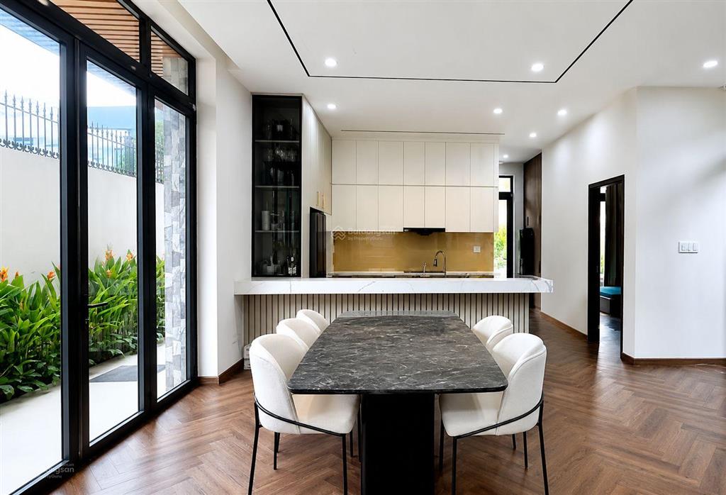 Biệt thự sân vườn kdc hiệp thành 3 diện tích 12,5x30m đối diện công viên cực kì thoáng mát giá tốt