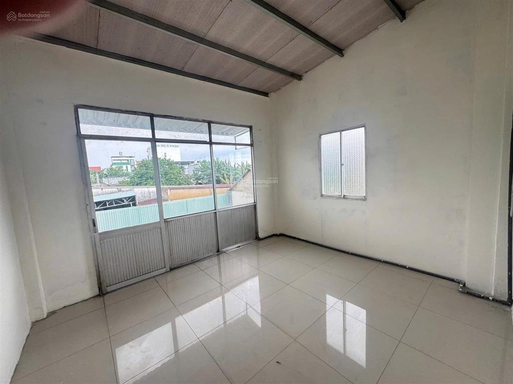 Bán nhà trệt lầu phường phú mỹ, thủ dầu một diện tích 109m2 có 3pn sân ô tô giá tốt chỉ hơn 3 tỷ ít