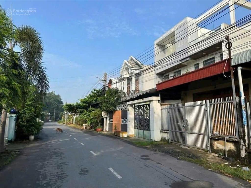 Bán đất dx54 phú mỹ 5x22m thổ cư 80m sát bên chợ phú mỹ và trường học các cấp giá tốt chỉ 2 tỷ 490