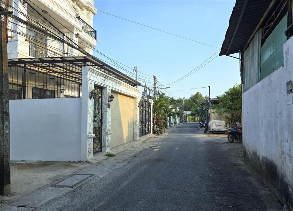 Bán nhà 1 trệt 1 lầu phường phú lợi diện tích 6x31m đã hoàn công có 4pn, sân đậu 2 ô tô bán tải