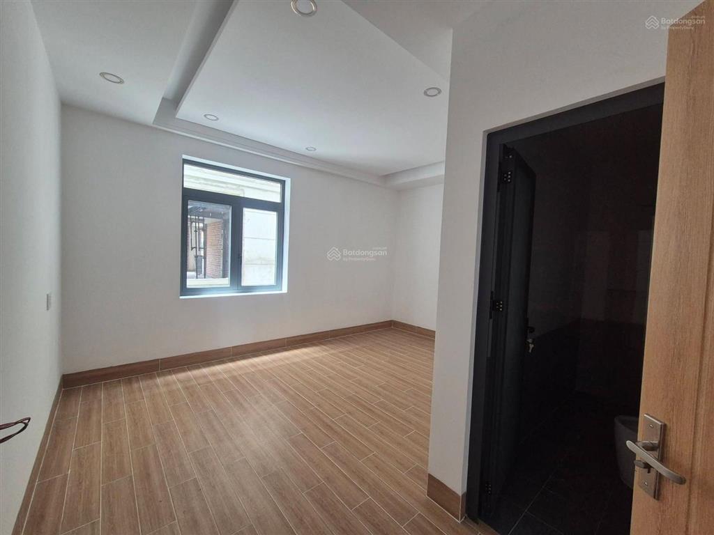 Bán nhà 1 trệt 3 lầu khu đô thị phúc đạt, 100m2 nhà mới 100% mà giá chỉ 6,9 tỷ còn thương lượng