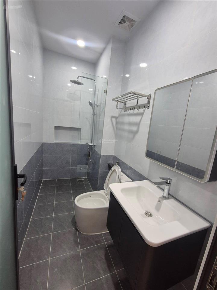 Bán nhà 1 trệt 3 lầu khu đô thị phúc đạt, 100m2 nhà mới 100% mà giá chỉ 6,9 tỷ còn thương lượng
