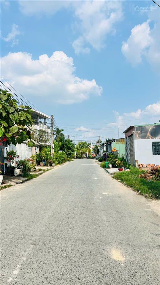 Siêu rẻ đất đường dx08 phú mỹ 5x35 thổ cư 60m mà giá chỉ 3 tỷ 450tr . nhanh tay sở hữu liền