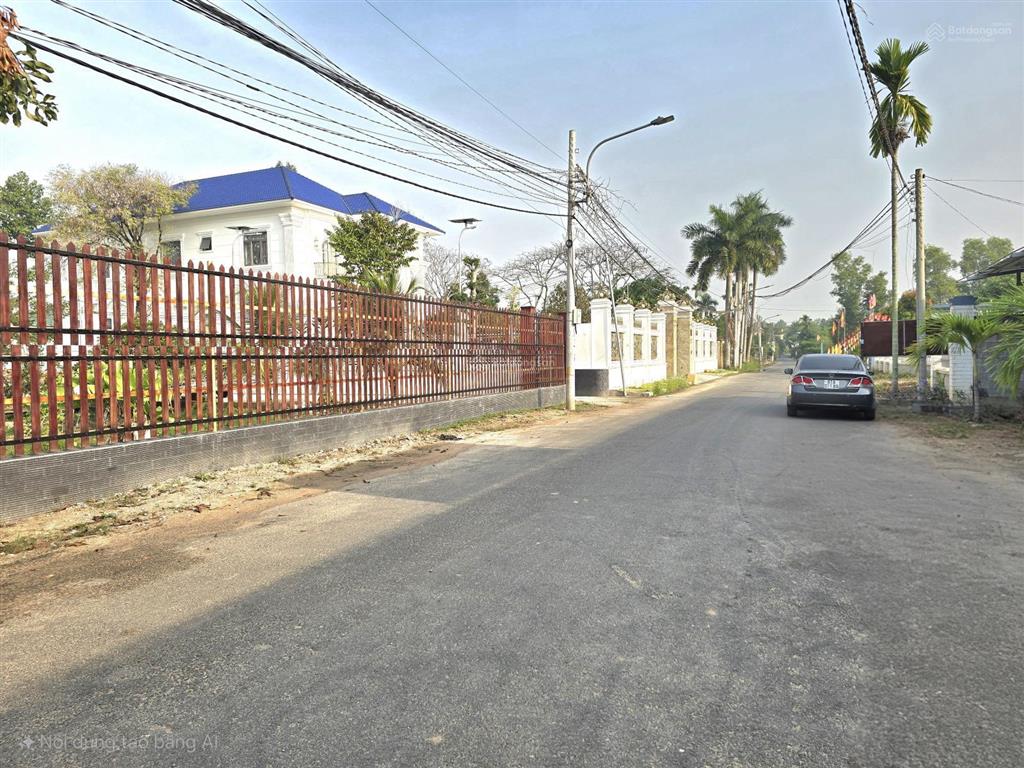 Nhà sân vườn nghỉ dưỡng tdm 1041m2 có sẵn khuôn viên tiểu cảnh hồ cá koi cực kỳ đẹp giá 15 tỷ
