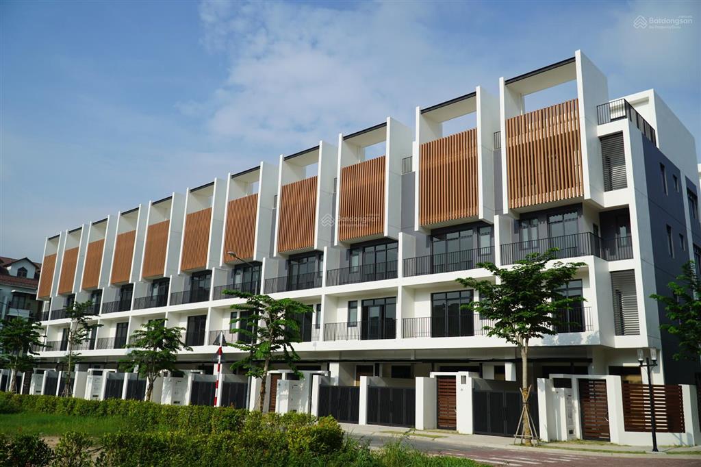 Chỉ còn căn nhà phố liền kề tại khu đô thị midori park  tp mới bình dương  ms. mai 0908 204 ***