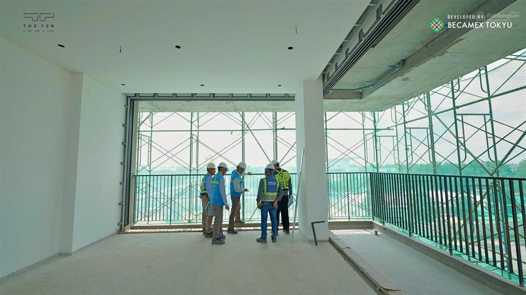 Căn hộ 3 phòng với độ rộng ban công lên đến 3,2m  the ten
