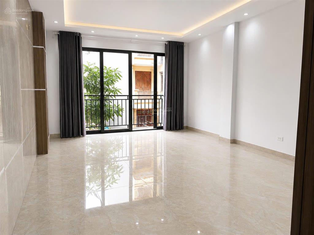 Cho thuê văn phòng tầng 12, vạn phúc, 90 m2, 2 phòng, đường rộng thoáng để ô tô xe máy thoải mái