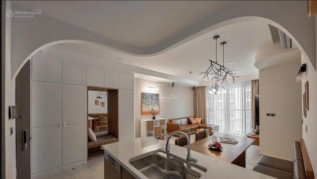 Bán gấp midtown m7  phú mỹ hưng 3 phòng ngủ nhà nội thất đẹp, ban công đông nam. em nga 0909 423 ***