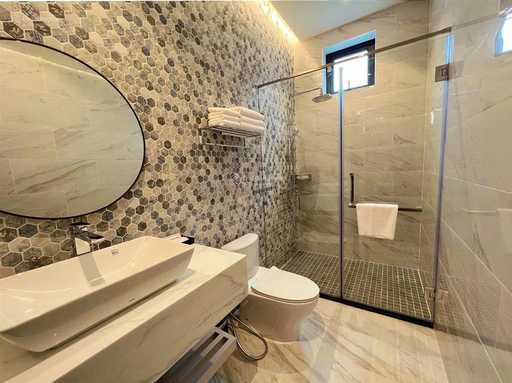 Bán khách sạn mt đường 33, kdc tên lửa, p. an lạc, bình tân  hầm 5 tầng, 400m2  50 phòng  60 tỷ