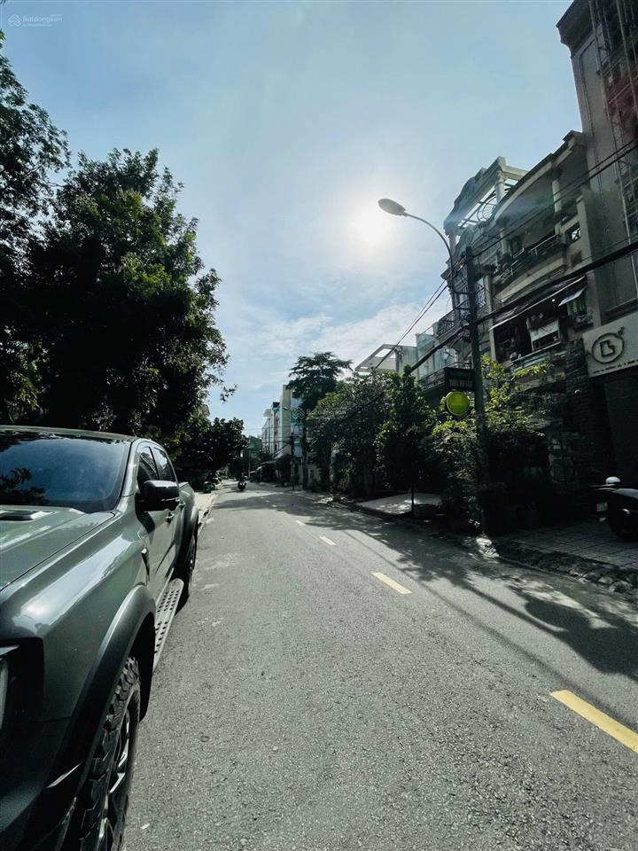 Bán khách sạn mt đường 33, kdc tên lửa, p. an lạc, bình tân  hầm 5 tầng, 400m2  50 phòng  60 tỷ