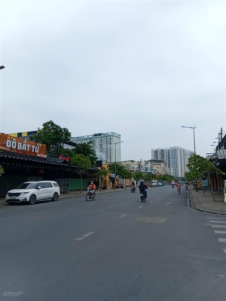 Cho thuê nhà 4 tầng mt tô hiệu, phú thạnh, tân phú  dtsd 750 m2  ngang 14x15m 80tr/tháng