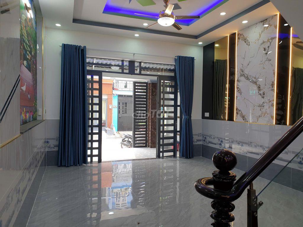 Nhà đẹp 5m*18m, 2 lầu (5pn) đường nhựa 8m, gần chợ Đại Hải - Hóc Môn