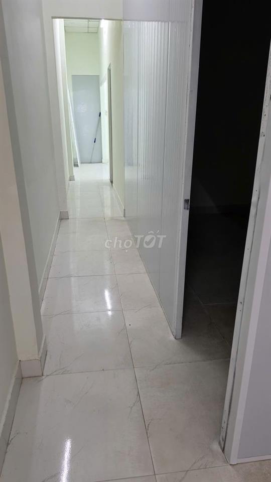 HOT - Nhà mặt tiền Phan Văn Hớn 4.25x40, gần ngã 3 Nguyễn Thị Thử HMon