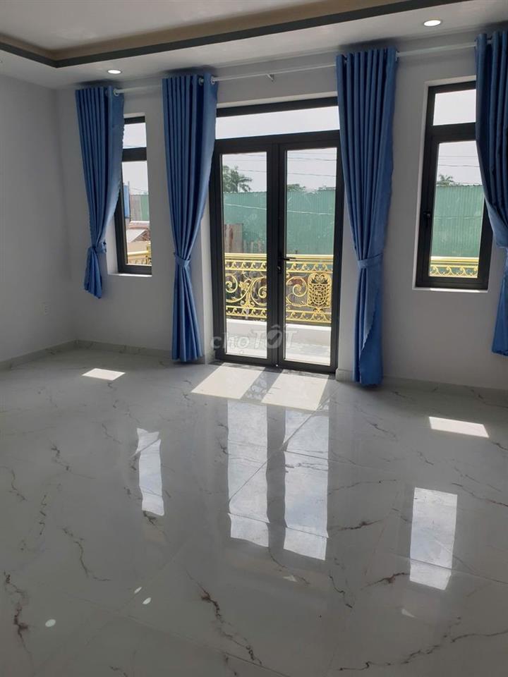 Nhà phố xinh 5x17, 3 lầu, gần trường THPT Bà Điểm, chợ đầu mối Hóc Môn