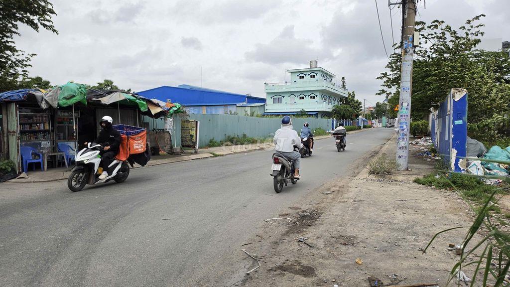 Đất thổ cư 5x23, đường thông 8m, gần Cty Nón Sơn, chợ đầu mối Hóc Môn