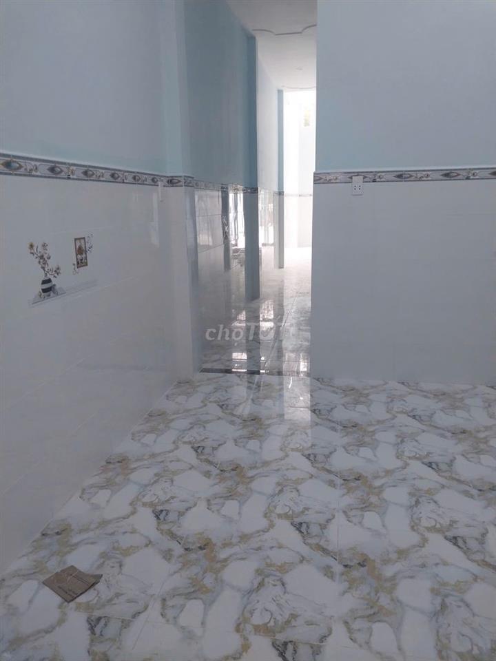 Bán gấp nhà DT 4x28, mặt tiền Huỳnh Thị Mài, gần trường Đỗ Văn Dậy HM