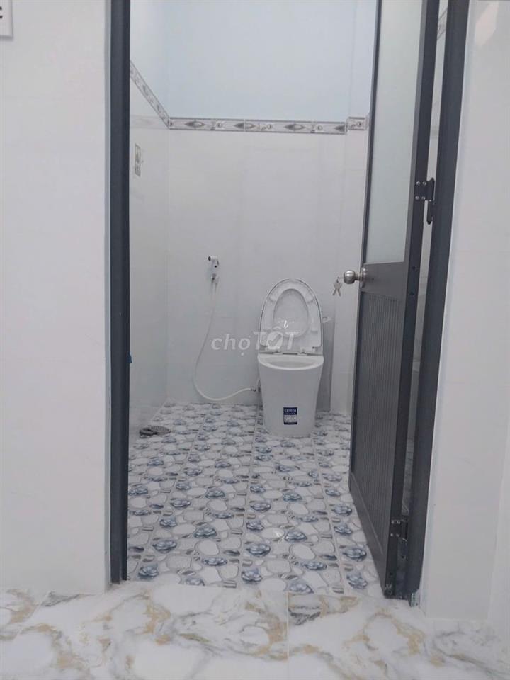 Bán gấp nhà DT 4x28, mặt tiền Huỳnh Thị Mài, gần trường Đỗ Văn Dậy HM