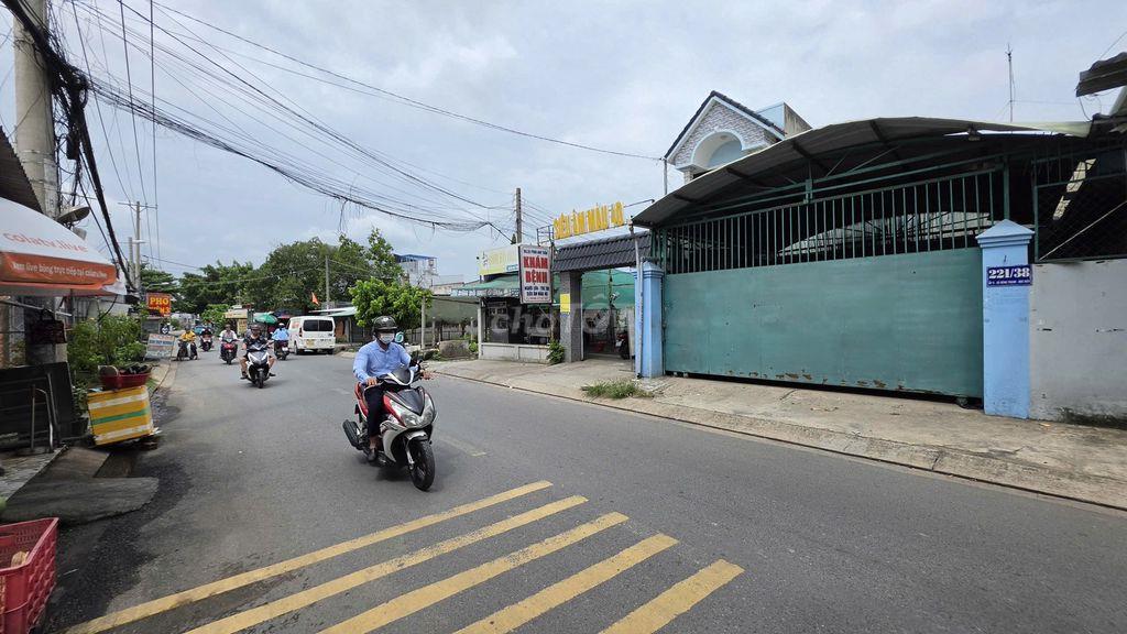 Bán nhà xưởng DT 11x40, mặt tiền nhựa Đông Thạnh 4, gần chợ Đông Thạnh