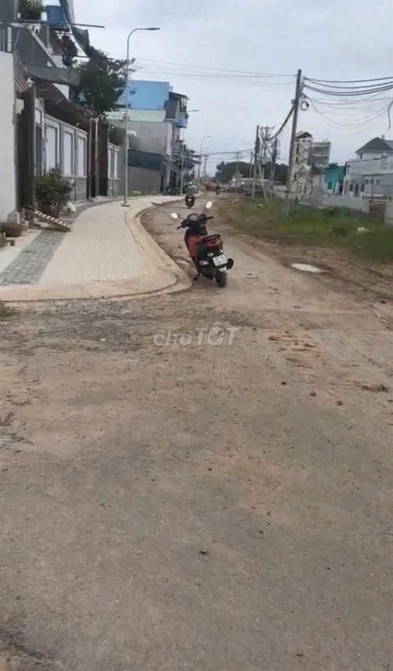Đất thổ cư mặt tiền Kênh XTS 38, gần chợ chữ S, Xuân Thới Đông-Hóc Môn