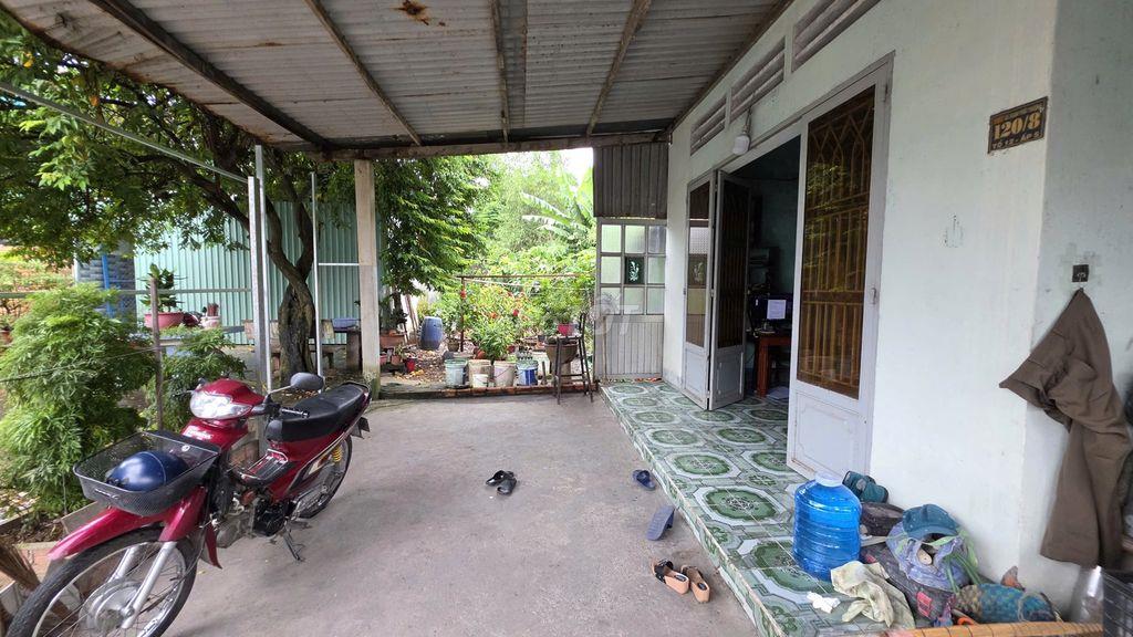 HOT- Nhà vườn hẻm oto DT 137m2, ngang 17m gần chợ Xuân Thới Thượng HM