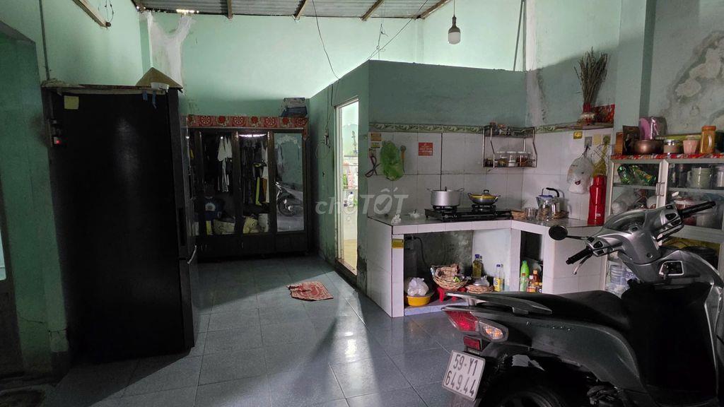 HOT- Nhà vườn hẻm oto DT 137m2, ngang 17m gần chợ Xuân Thới Thượng HM