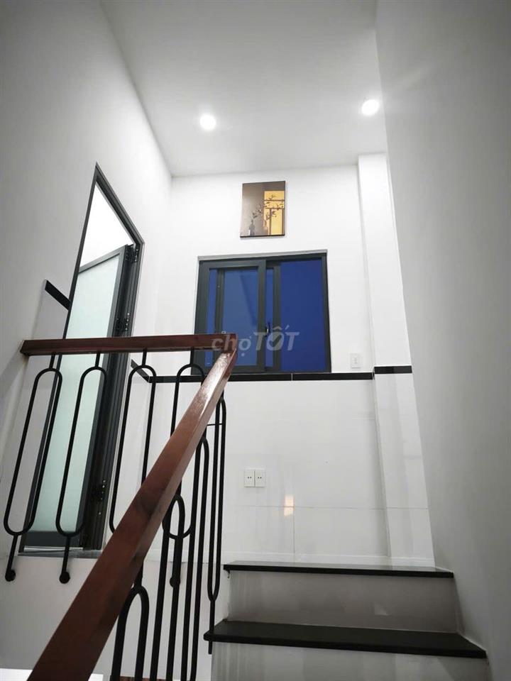 Nhà SHR 4,1x13 (2pn) gần nhà Thiếu Nhi, trường Bách Nghệ, chợ Hóc Môn