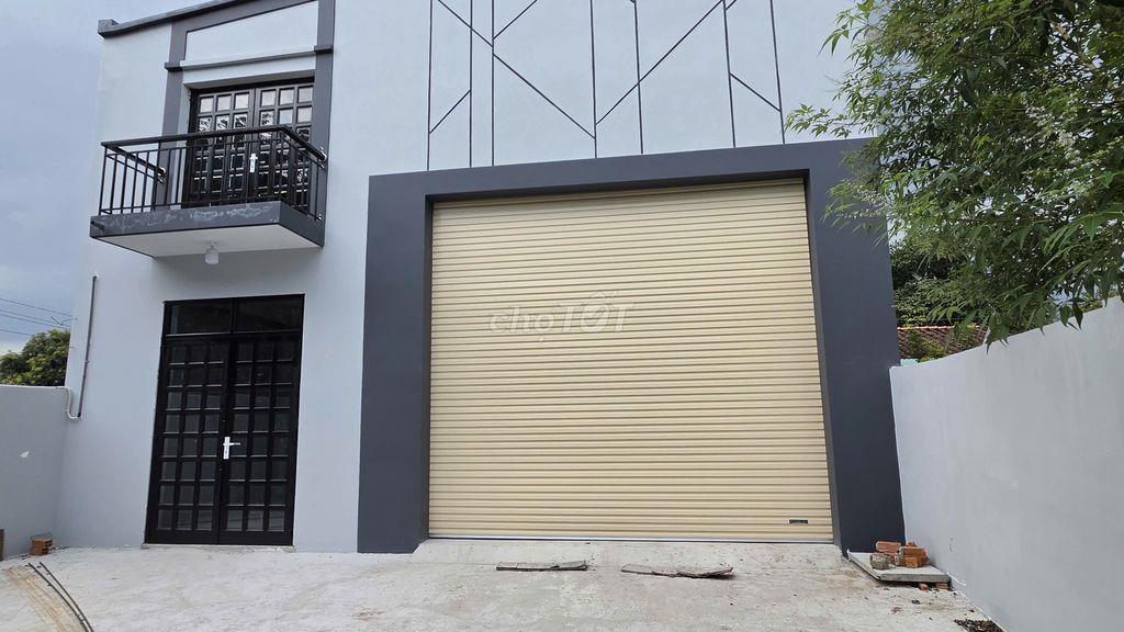 HOT- Bán Xưởng mới DT 500m2, đường xe tải, gần ngã 4 Hóc Môn - QL22