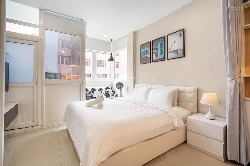 Cho thuê studio ban công 30m2 ngay tôn thất tùngđối diện bệnh viện qt sài gòn