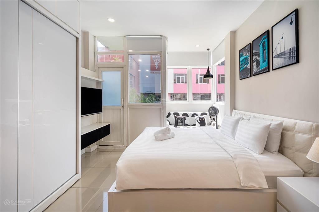 Cho thuê studio ban công 30m2 ngay tôn thất tùngđối diện bệnh viện qt sài gòn