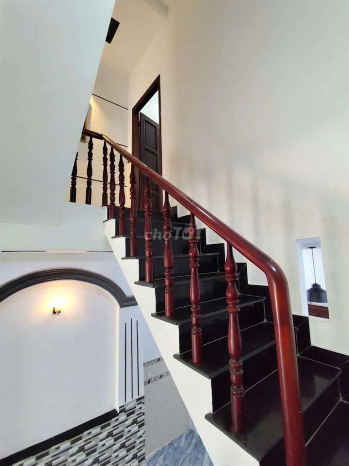 ✅NHÀ MỚI ĐẸP 1TRỆT 2LẦU SÂN THƯỢNG  FULL NỘI THẤT Y HÌNH 