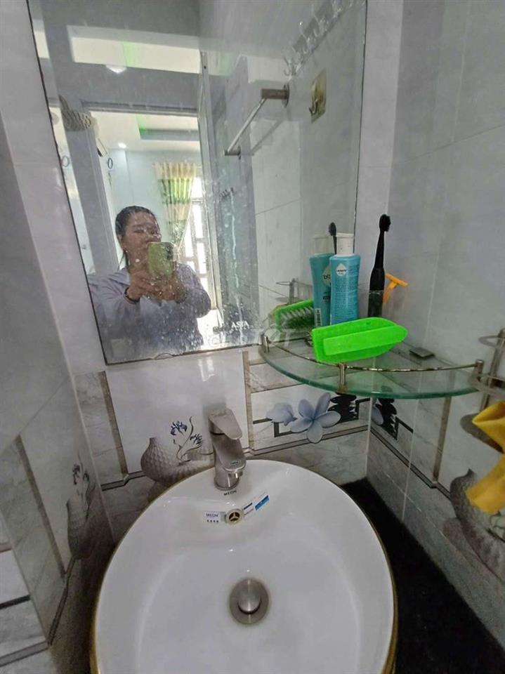 ✅NHÀ MỚI ĐẸP GIÁ RẺ 1TRÊT 3 LẦU SÂN PHƠI CÓ GIẾNG TRỜI 