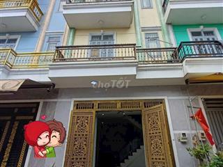 ✅NHÀ MỚI ĐẸP GIÁ RẺ 1TRÊT 3 LẦU SÂN PHƠI CÓ GIẾNG TRỜI 