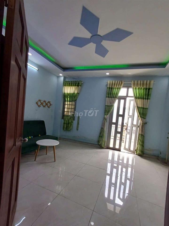 ✅NHÀ MỚI ĐẸP GIÁ RẺ 1TRÊT 3 LẦU SÂN PHƠI CÓ GIẾNG TRỜI 