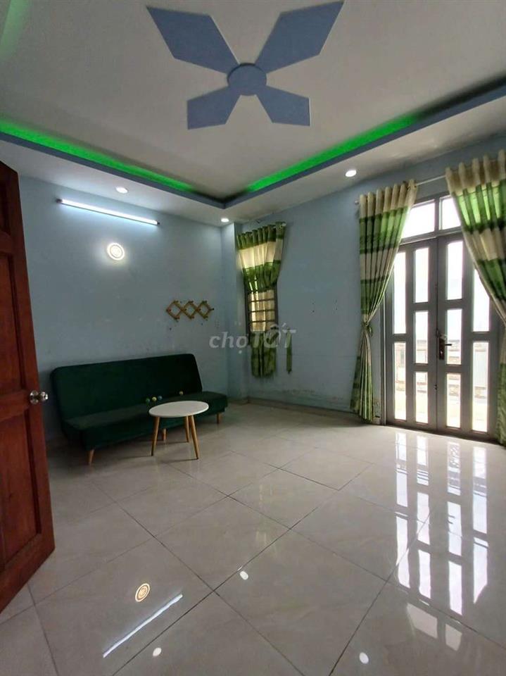 ✅NHÀ MỚI ĐẸP GIÁ RẺ 1TRÊT 3 LẦU SÂN PHƠI CÓ GIẾNG TRỜI 