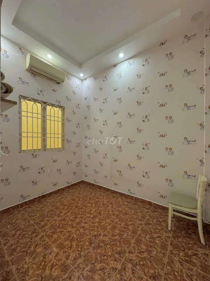 NHÀ ĐẸP GIÁ LẦU 2 PN  2WC HẺM XE HƠI LÊ ĐÌNH CẨN 