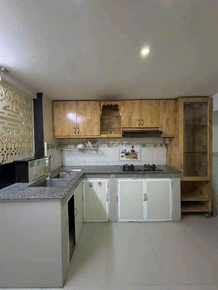 NHÀ ĐẸP GIÁ LẦU 2 PN  2WC HẺM XE HƠI LÊ ĐÌNH CẨN 