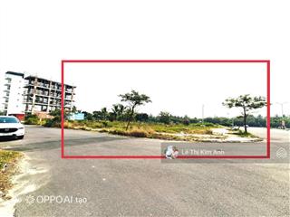 Bán đất nhanh lô góc đường minh mạng giao đường 10,5m saphia
