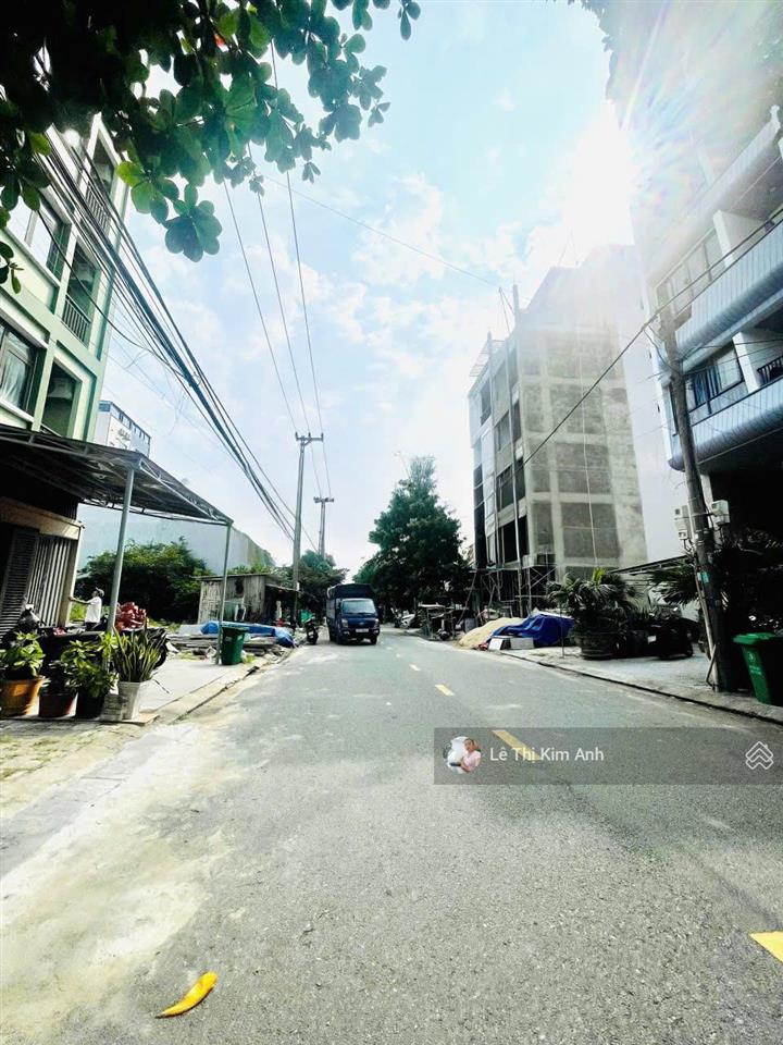 Nguyễn đình trân trục thông 7.5m hiếm có từ đường chính ra thẳng đường biển (trường sa)