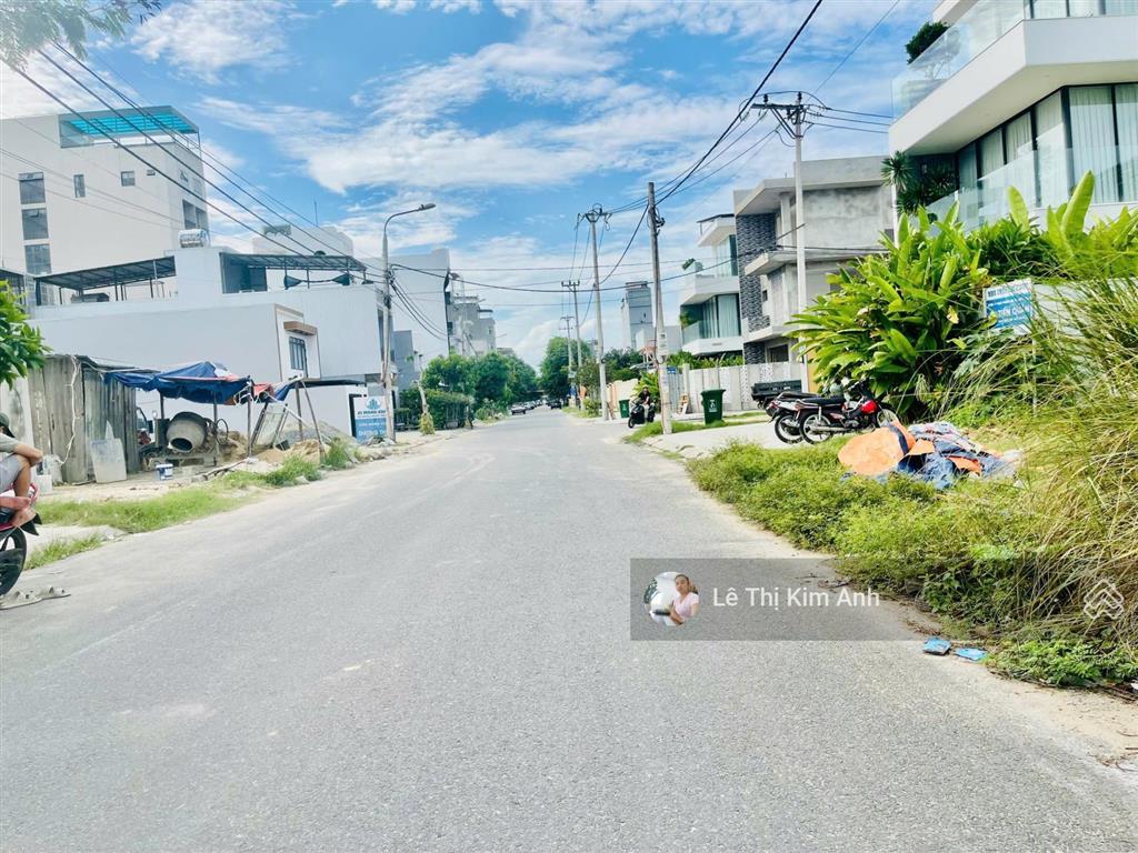 Cần bán lô đẹp đường 7.5m nguyễn xiển  khu phố sơn thủy vị trí sạch đẹp sát trần quốc hoàn