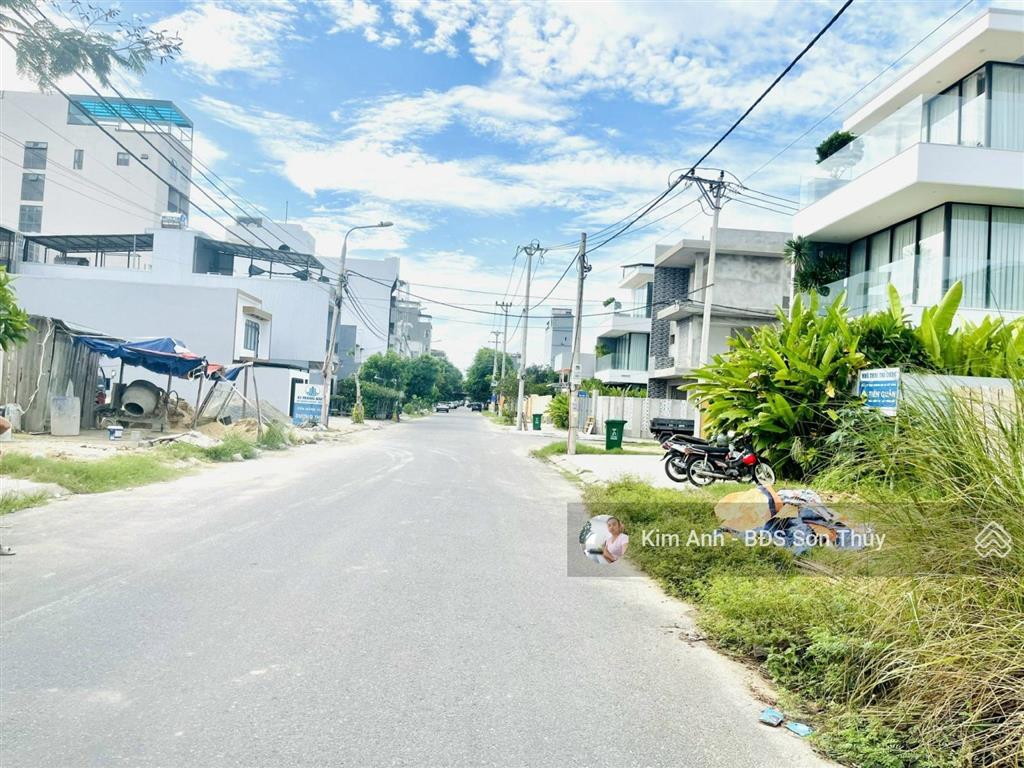 Cần bán gấp lô đất mt nguyễn xiển hướng đông bắc hiếm có 1 lô này đang ra thị trường