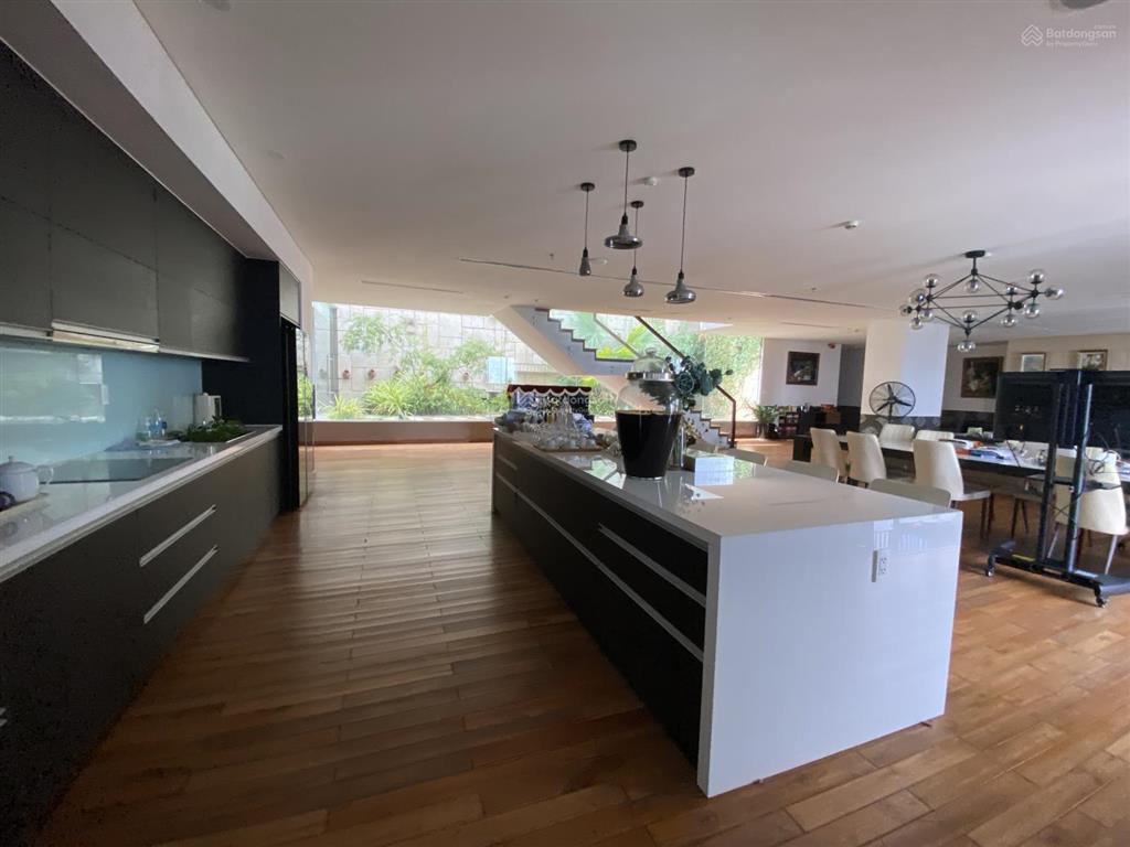 Penthouse 5 bed tầng cao tại f.home cho thuê