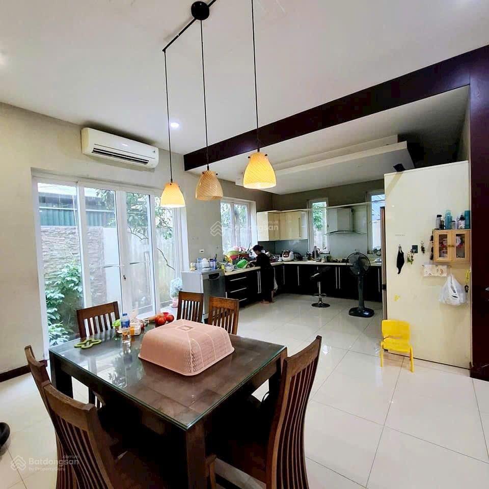 Cho thuê nhà mặt phố bà triệu, kinh doanh đỉnh, nhà 5 tầng thang máy, full nt, cho hộ gd hoặc vp