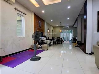 Cho thuê nhà mặt phố bà triệu, kinh doanh đỉnh, nhà 5 tầng thang máy, full nt, cho hộ gd hoặc vp