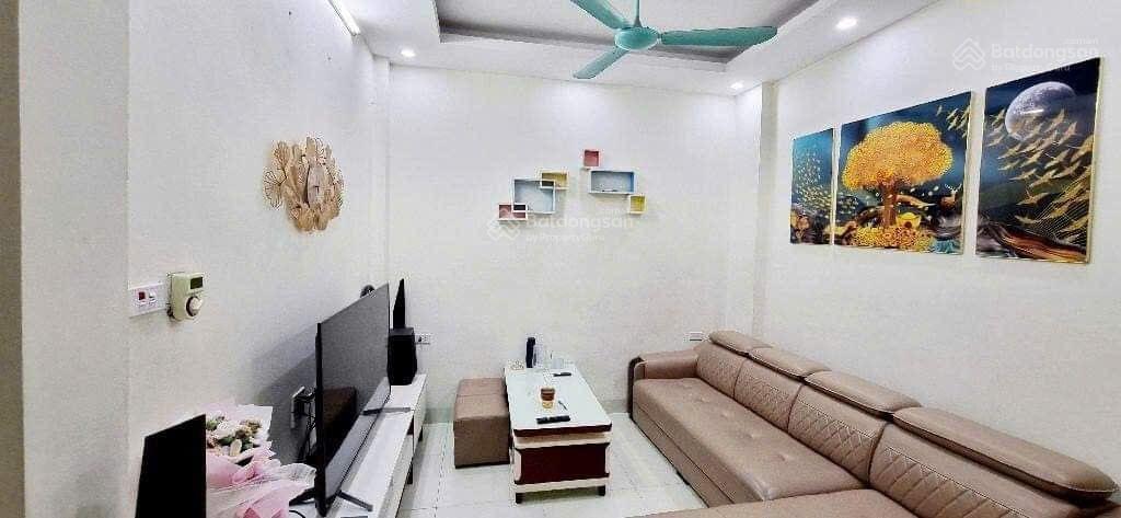 Chính chủ cho thuê nhà kdt định công, sát đường nguyễn hữu thọ, cho thuê làm vp kết hợp ở