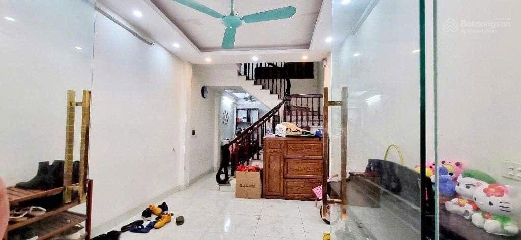 Chính chủ cho thuê nhà kdt định công, sát đường nguyễn hữu thọ, cho thuê làm vp kết hợp ở