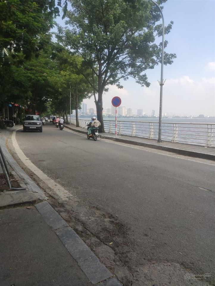 Bán nhà sát hồ tây, 271m x4tầng, mt 15m, ô tô đỗ cửa, 65 tỷ,