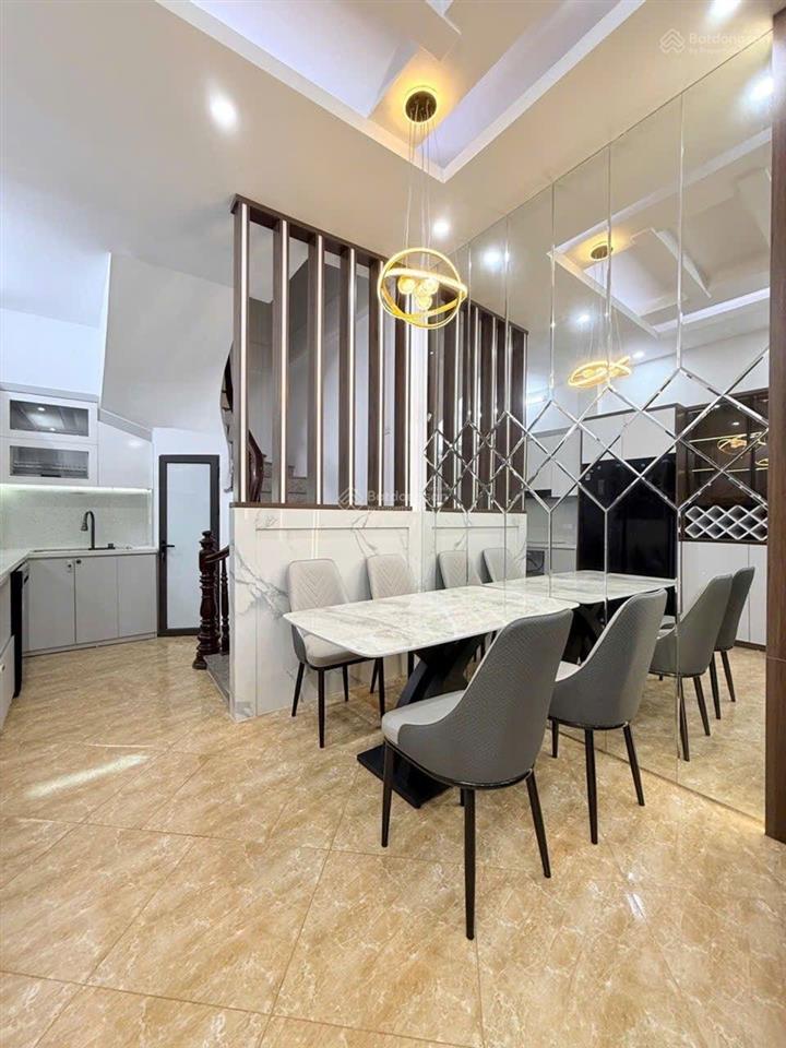 Xuân đỉnh nhà dân xây 42mx 5 tầng, sát ô tô, 8,79 tỷ