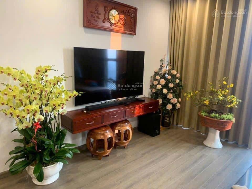 Căn hộ cho thuê 105m² cầu giấy, view đẹp, slot ô tô, nhỉnh 20 tỷ