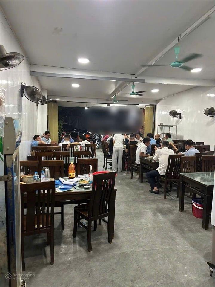 Cho thuê, nhượng 130m2 xmt 6m phố nguyễn phong sắc