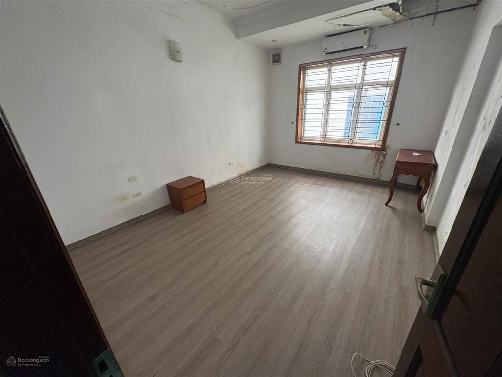 Cho thuê giá rẻ 40m2 x 3 tầng, phố trần cung